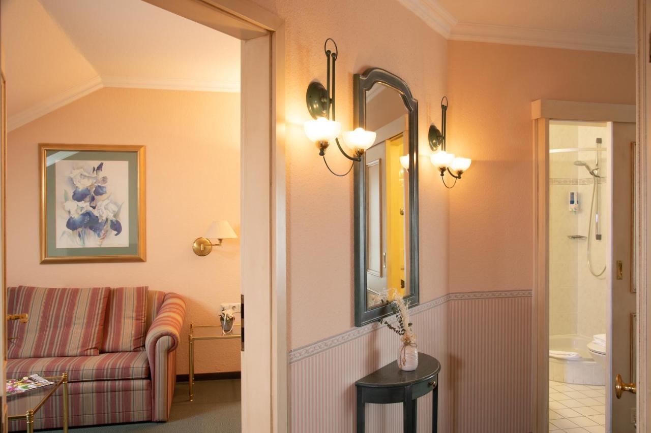 Hotel Alter Weissbraeu Bad Birnbach Buitenkant foto