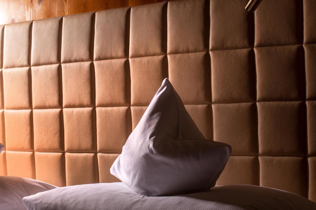 Hotel Alter Weissbraeu Bad Birnbach Buitenkant foto