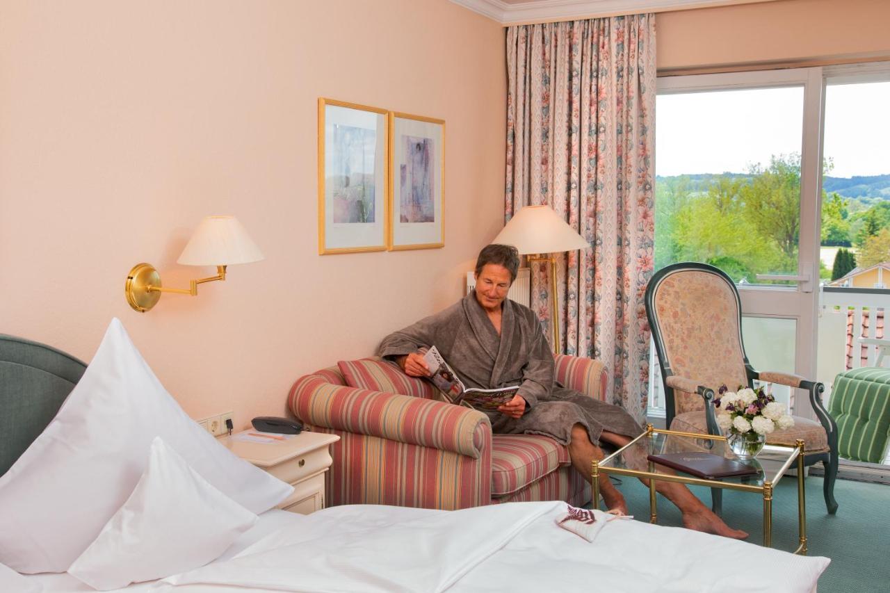 Hotel Alter Weissbraeu Bad Birnbach Buitenkant foto